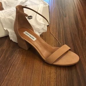 Steve Madden Tan Block heels